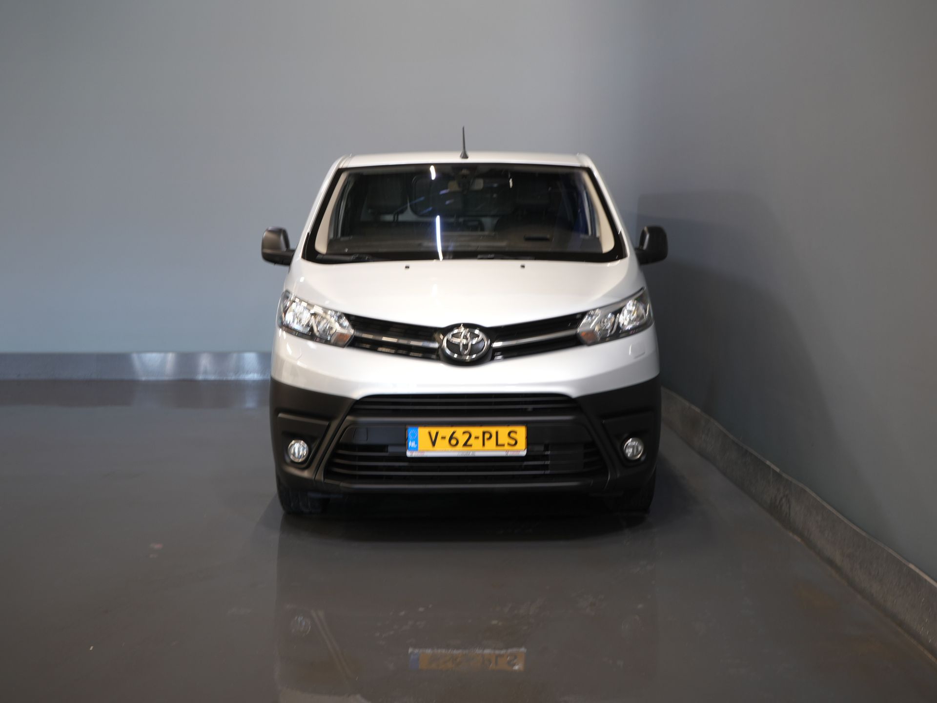 Toyota ProAce Worker Bestelbus 2.0 145 pk L3 2xSchuifdeur/ Adapt.Cruise/ Head Up/ Standkachel/ Stoelverw./ Carplay/ Trekhaak/ PDC