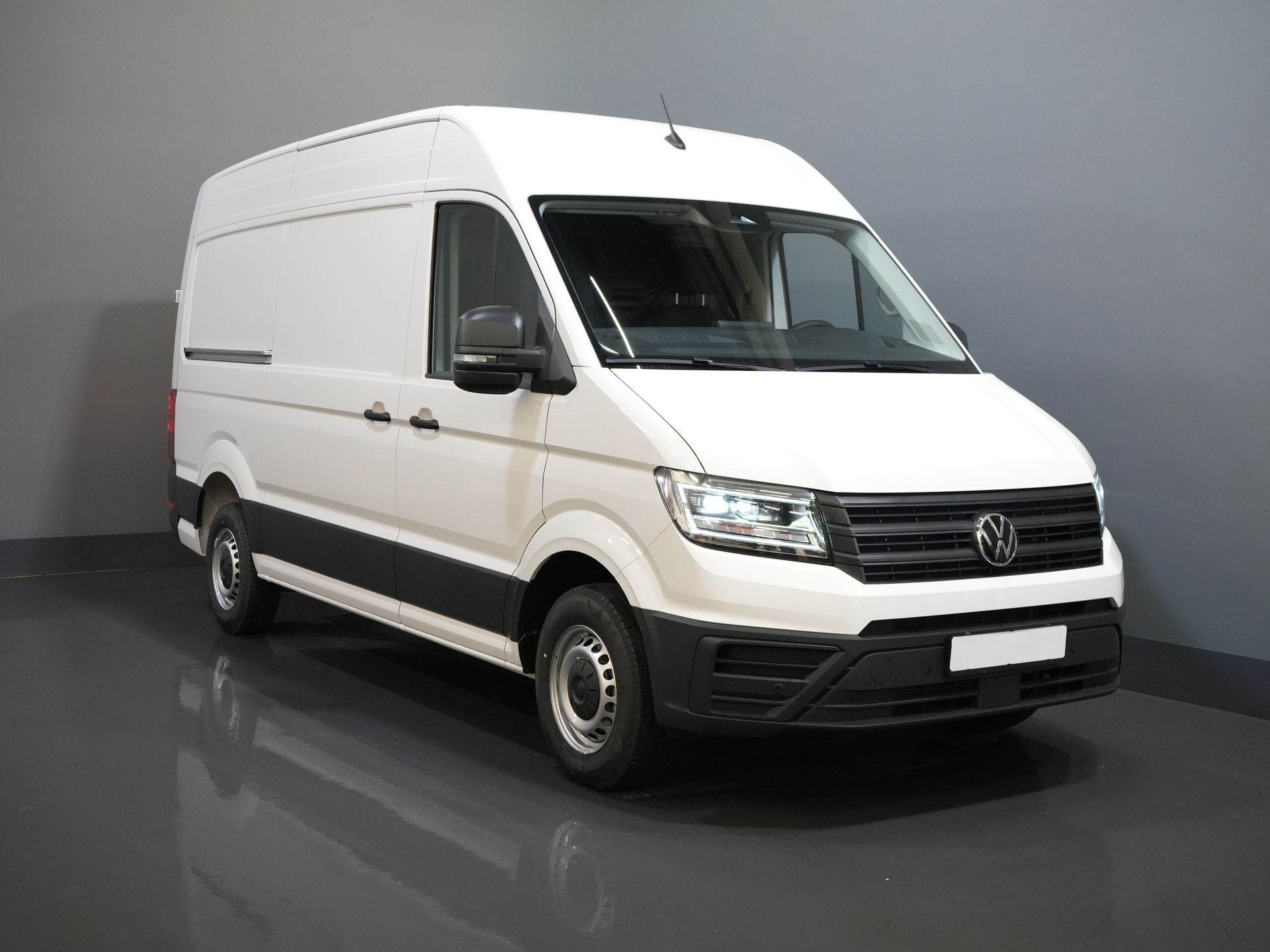 Volkswagen Crafter Van 35 2.0 TDI 140 к.с. DSG Aut. L3H3 BPM БЕЗКОШТОВНО! LED / Віртуальна кабіна / Камера / Круїз / Carplay / Gev.Stoel