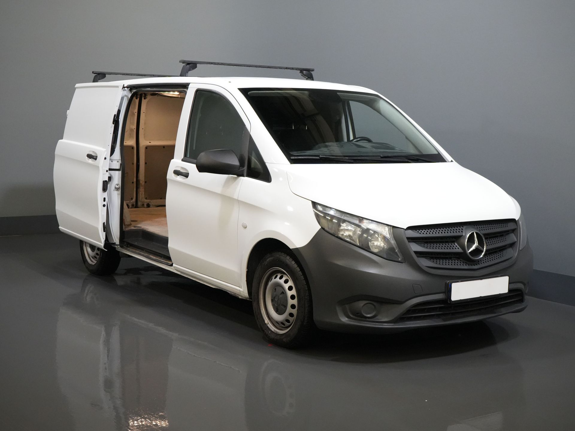 Mercedes-Benz Vito Van 116 CDI Aut. L2 RWD BPM БЕЗКОШТОВНО! Підігрів підставки / Навігація / Підігрів сидінь / Carplay / Камера / Круїз / Буксирувальний гак / Кондиціонер