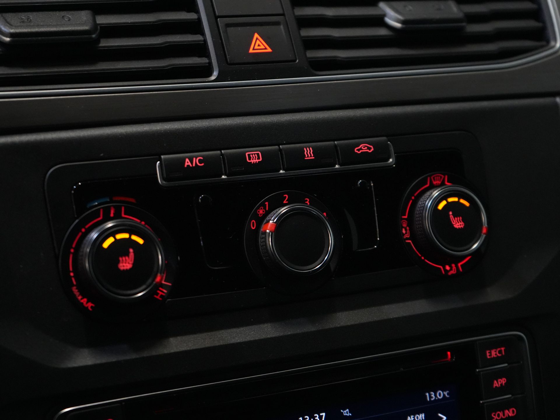 Volkswagen Caddy Van 2.0 TDI Edition 35 BPM БЕЗКОШТОВНО! Підігрів підставки/ Підігрів сидінь/ CarPlay/ PDC/ LMV/ Круїз/ Фаркоп/ Кондиціонер