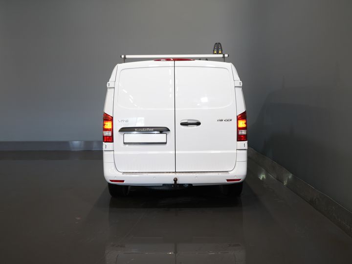 Mercedes-Benz Vito Furgone 119 CDI Aut. XL L3 LED/ Riscaldamento del pianale/ Riscaldamento dei sedili/ Carplay/ Navi/ Telecamera/ PDC/ LMV/ Cruise/ Gancio di traino/ Aria condizionata