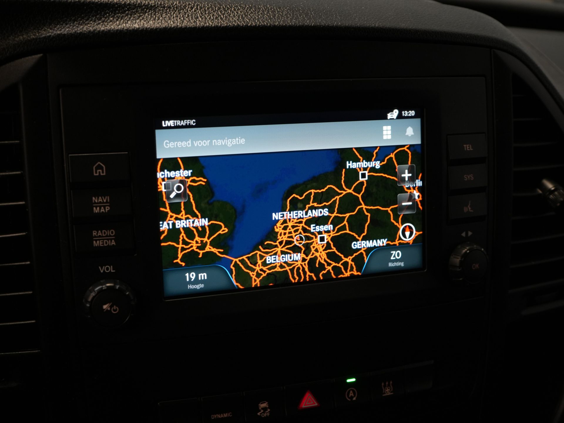 Mercedes-Benz Vito Furgone 119 CDI Aut. XL L3 LED/ Riscaldamento del pianale/ Riscaldamento dei sedili/ Carplay/ Navi/ Telecamera/ PDC/ LMV/ Cruise/ Gancio di traino/ Aria condizionata