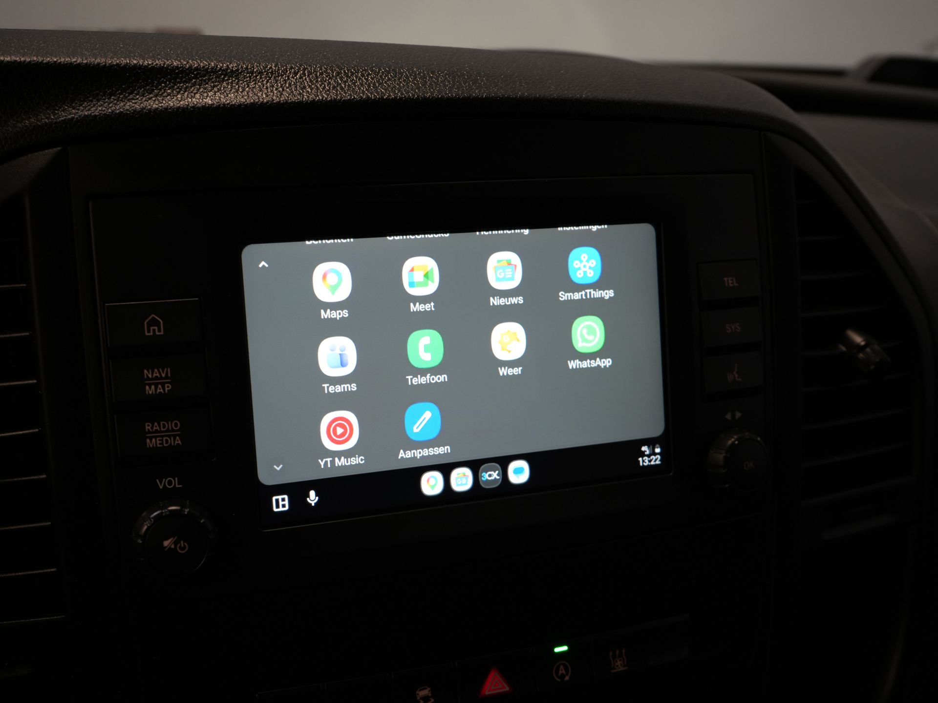 Mercedes-Benz Vito Furgone 119 CDI Aut. XL L3 LED/ Riscaldamento del pianale/ Riscaldamento dei sedili/ Carplay/ Navi/ Telecamera/ PDC/ LMV/ Cruise/ Gancio di traino/ Aria condizionata