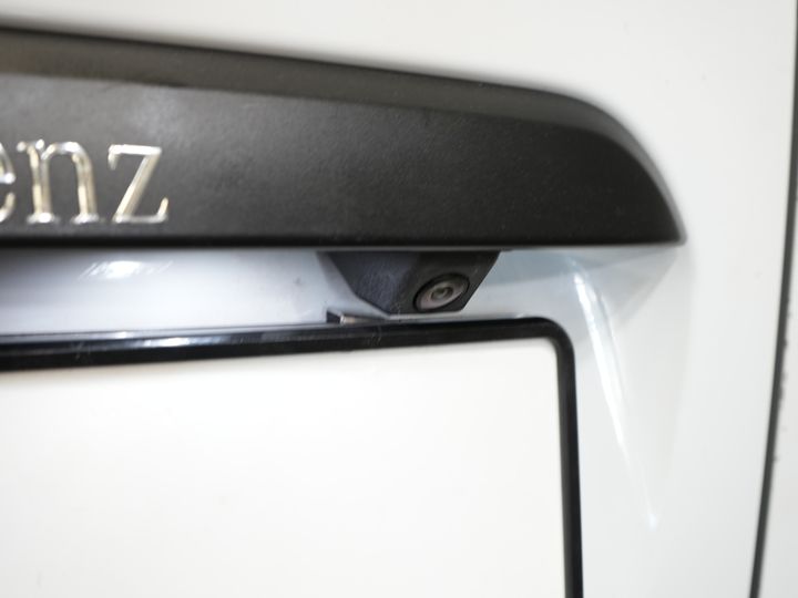 Mercedes-Benz Vito Furgone 119 CDI Aut. XL L3 LED/ Riscaldamento del pianale/ Riscaldamento dei sedili/ Carplay/ Navi/ Telecamera/ PDC/ LMV/ Cruise/ Gancio di traino/ Aria condizionata