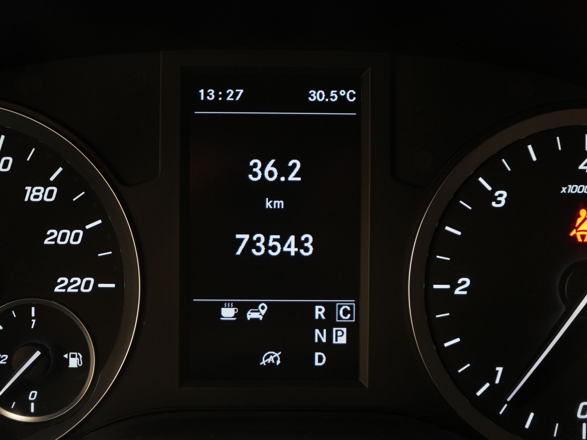 Mercedes-Benz Vito Furgone 119 CDI Aut. XL L3 LED/ Riscaldamento del pianale/ Riscaldamento dei sedili/ Carplay/ Navi/ Telecamera/ PDC/ LMV/ Cruise/ Gancio di traino/ Aria condizionata