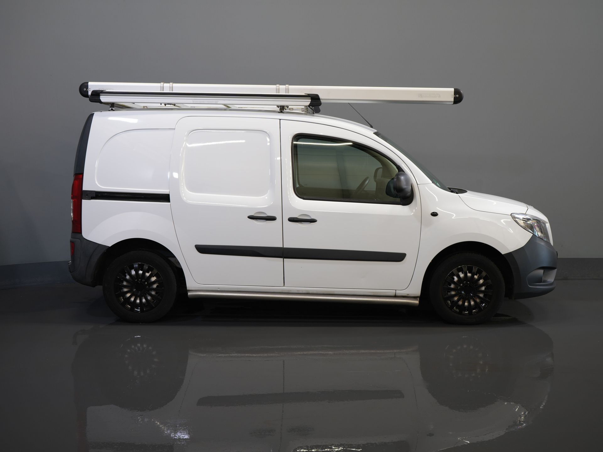 Mercedes-Benz Citan Van 112 BENZINE MARGE Imperial/ Fixare/ Bare laterale/ Aer condiționat/ Cârlig de remorcare/ PDC