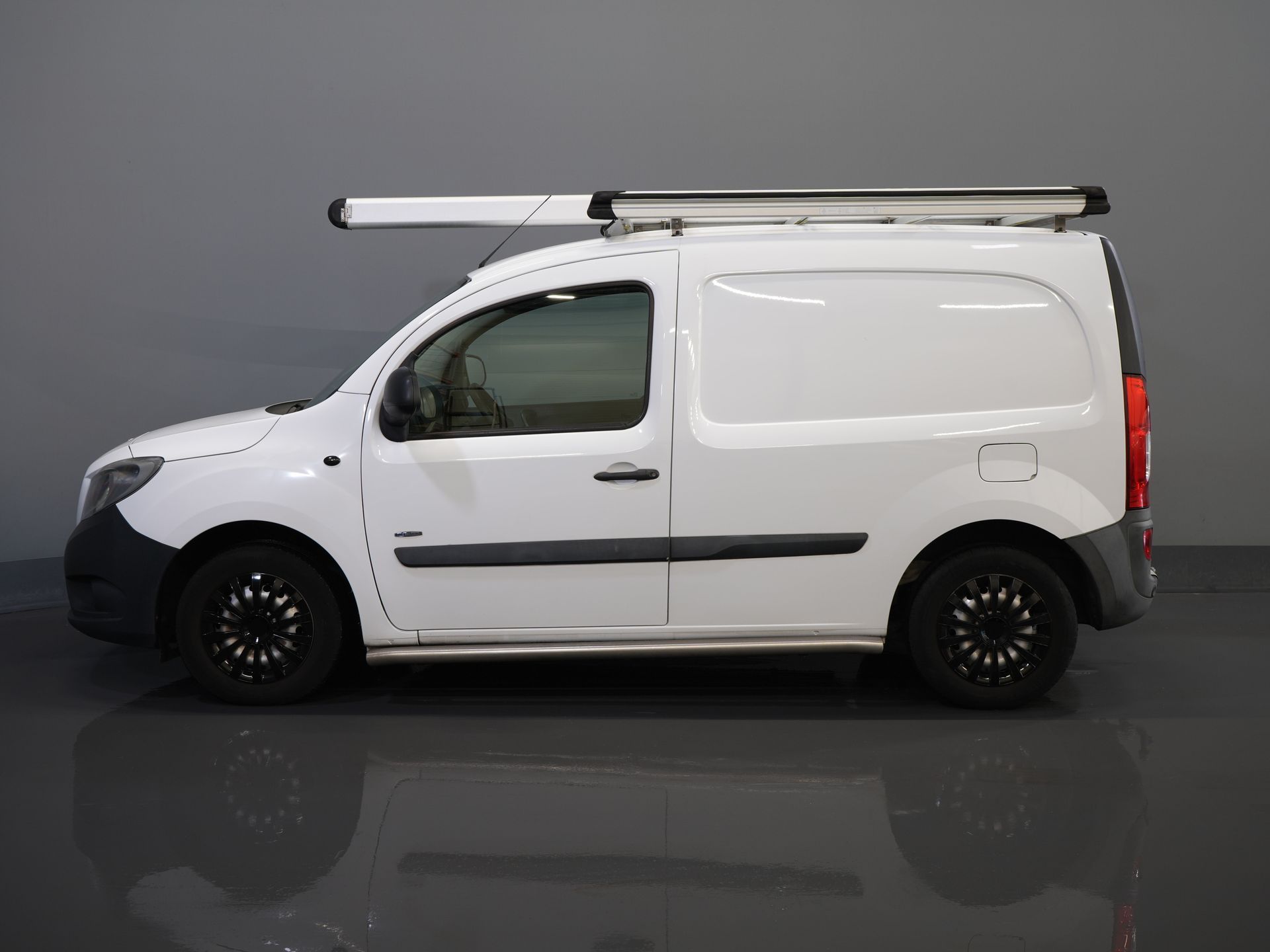 Mercedes-Benz Citan Van 112 BENZINE MARGE Imperial/ Fixare/ Bare laterale/ Aer condiționat/ Cârlig de remorcare/ PDC