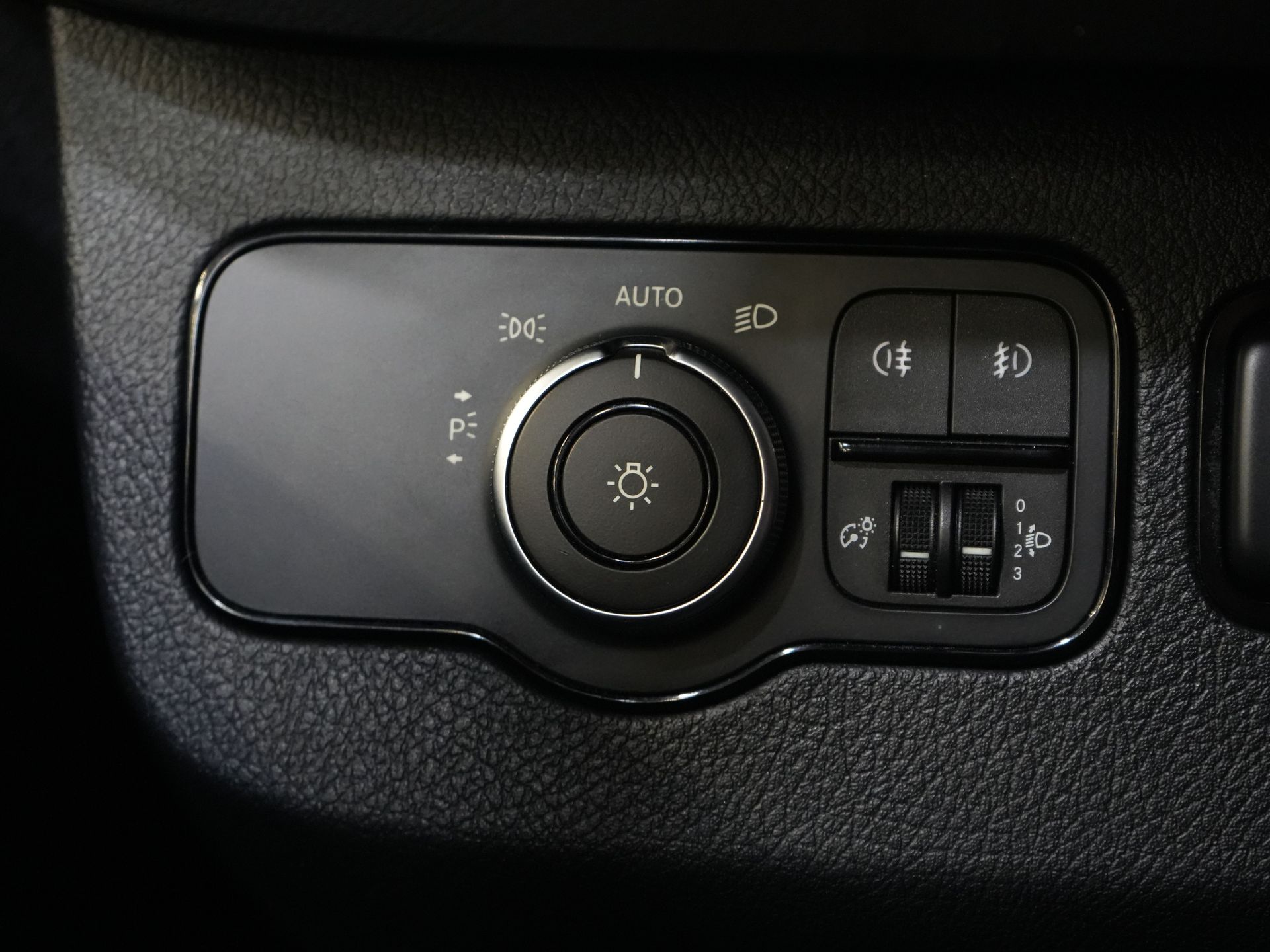 Mercedes-Benz Sprinter Van 314 2.2 CDI RWD EXPORT ONLY L2H2 Cruise/ Airco/ Towing hook