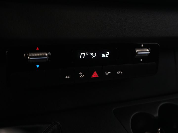Mercedes-Benz Sprinter Van 314 2.2 CDI RWD EXPORT ONLY L2H2 Cruise/ Airco/ Towing hook