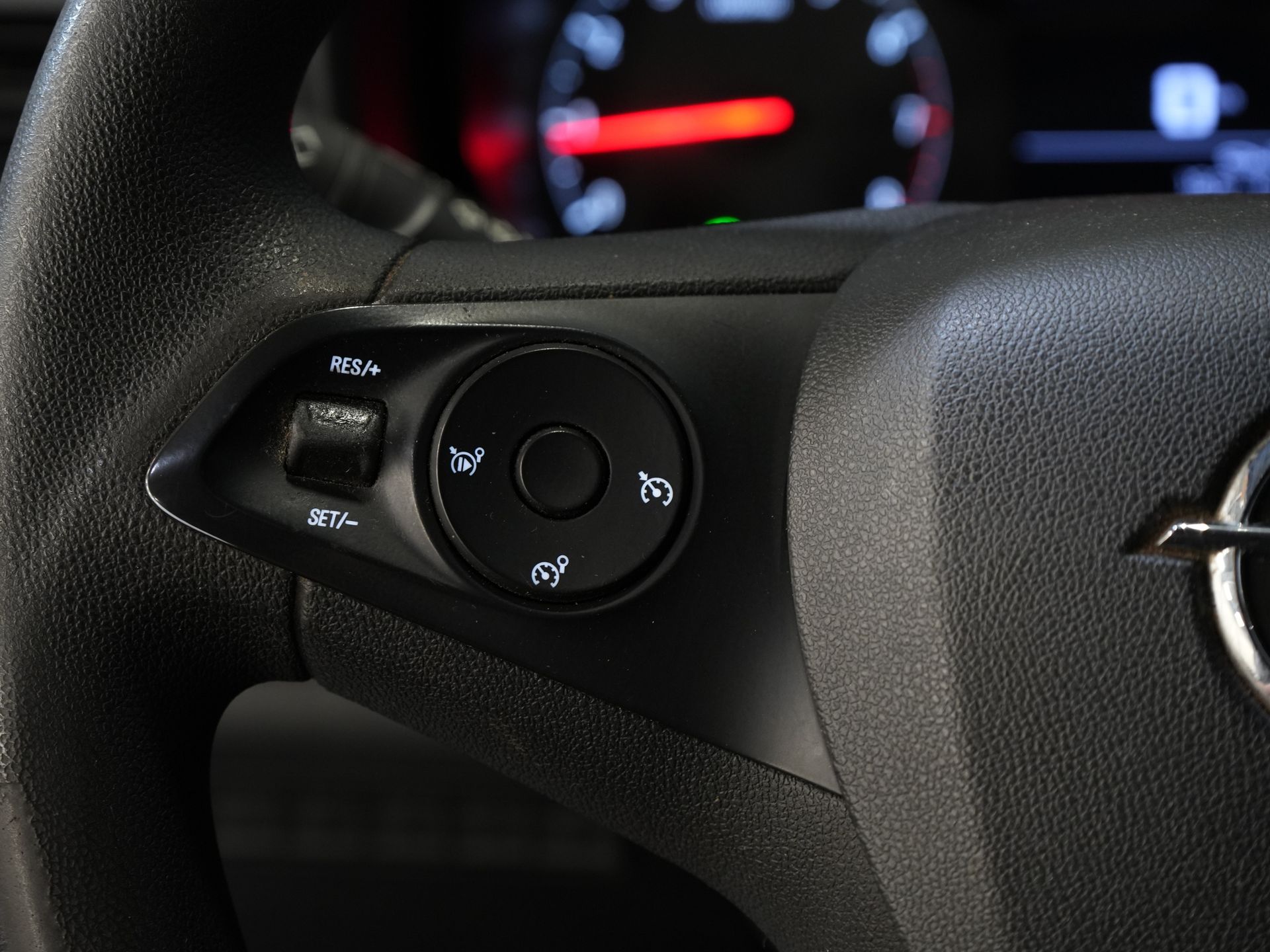 Opel Combo Bestelbus 1.5D 100 pk BPM VRIJ! Carplay/ Cruise/ Trekhaak/ Airco/ PDC