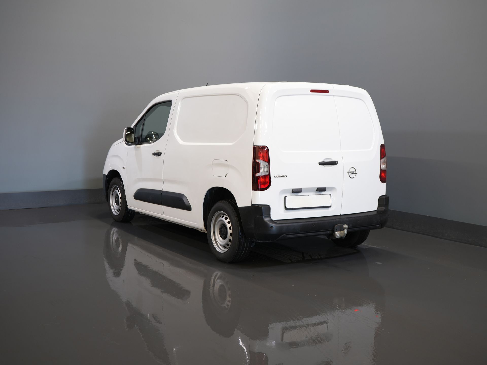Opel Combo Bestelbus 1.5D 100 pk BPM VRIJ! Carplay/ Cruise/ Trekhaak/ Airco/ PDC