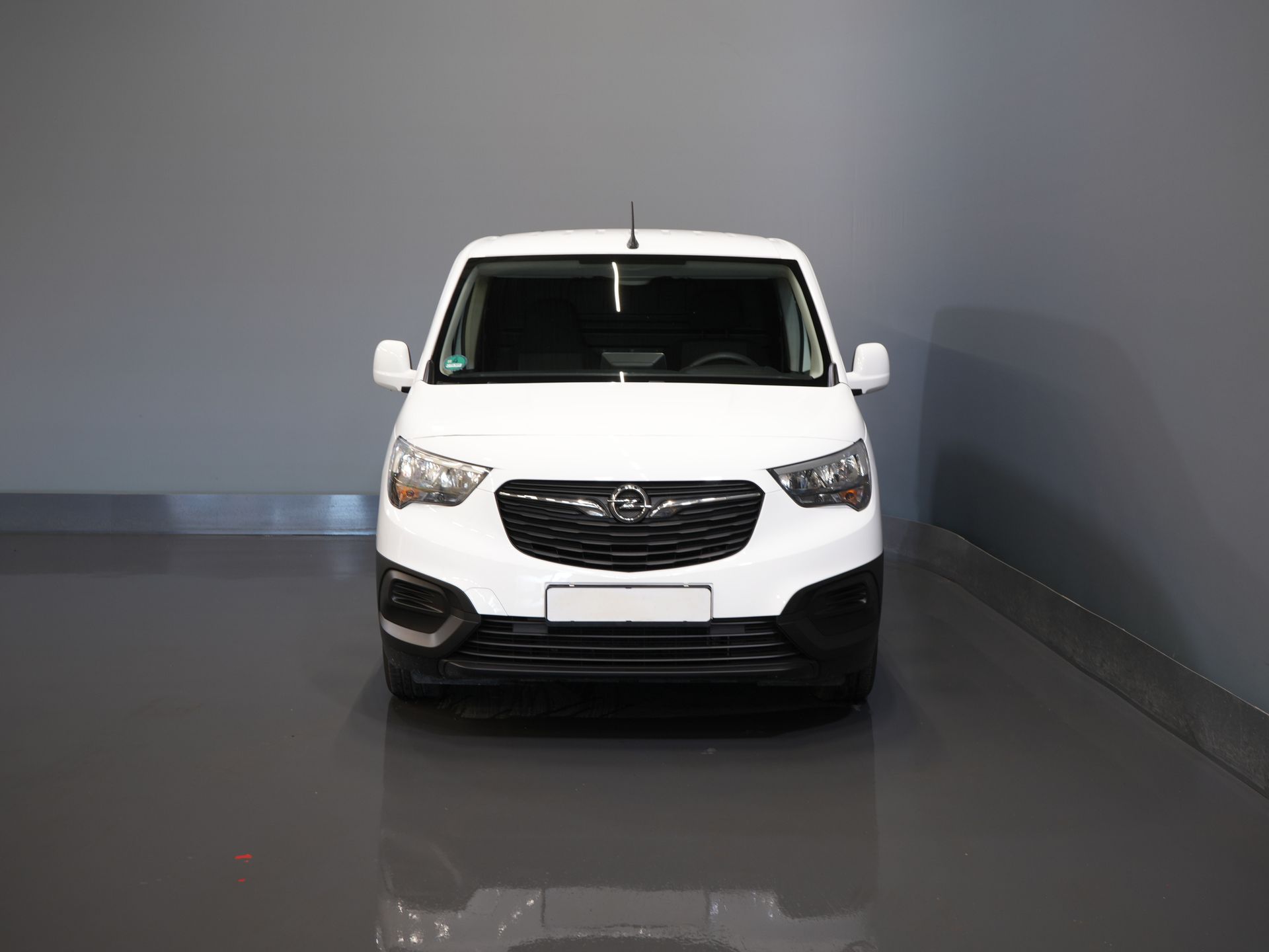 Opel Combo Bestelbus 1.5D 100 pk BPM VRIJ! Carplay/ Cruise/ Trekhaak/ Airco/ PDC
