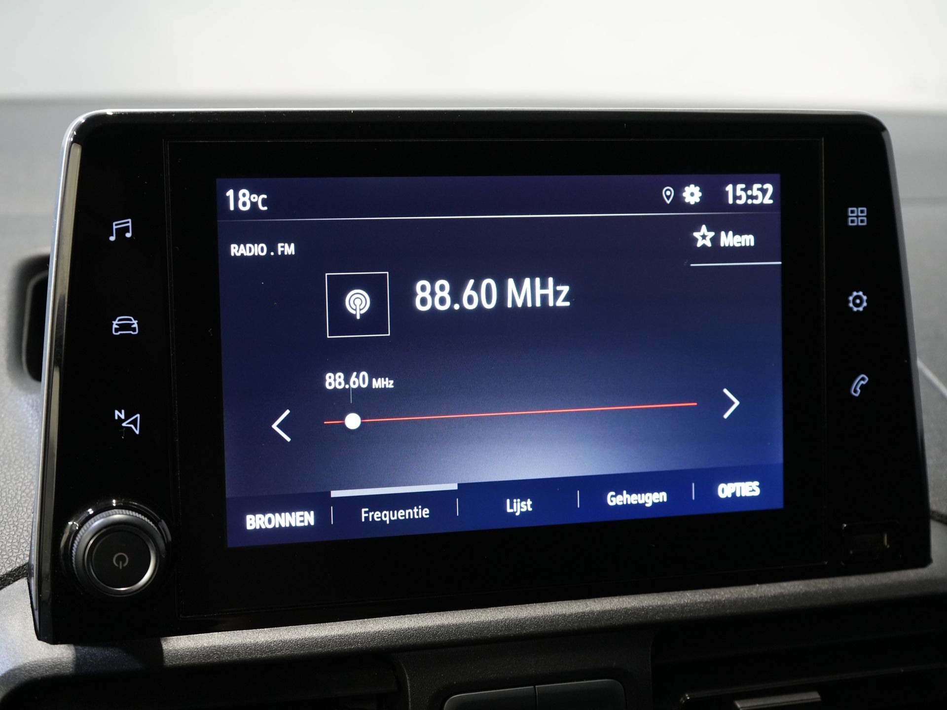 Opel Combo Bestelbus 1.5D 100 pk BPM VRIJ! Carplay/ Cruise/ Trekhaak/ Airco/ PDC