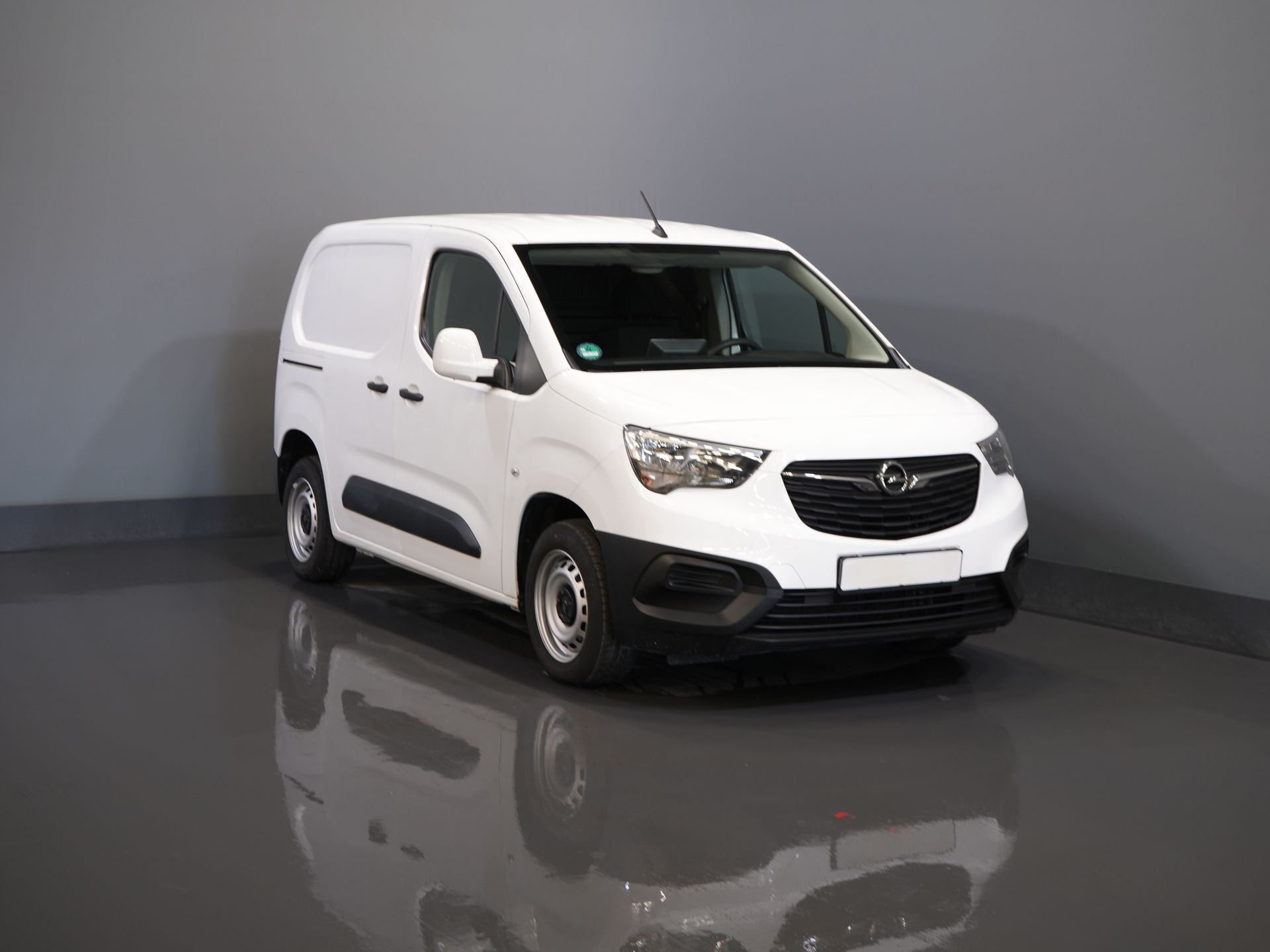 Opel Combo Bestelbus 1.5D 100 pk BPM VRIJ! Carplay/ Cruise/ Trekhaak/ Airco/ PDC