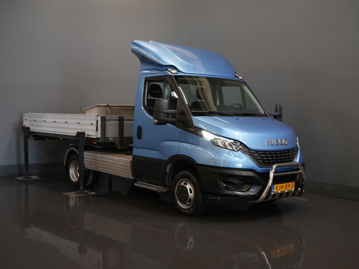 Iveco 40C16 Open laadbak Iveco Daily ZF Aut. UNIEK! BE Trekker/ Afzetbak/ 5th Wheeler/ Dubbel Lucht/ Tacho/ LED/ Carplay/ Alarm III/ Gev.Stoel/ Climate/ 