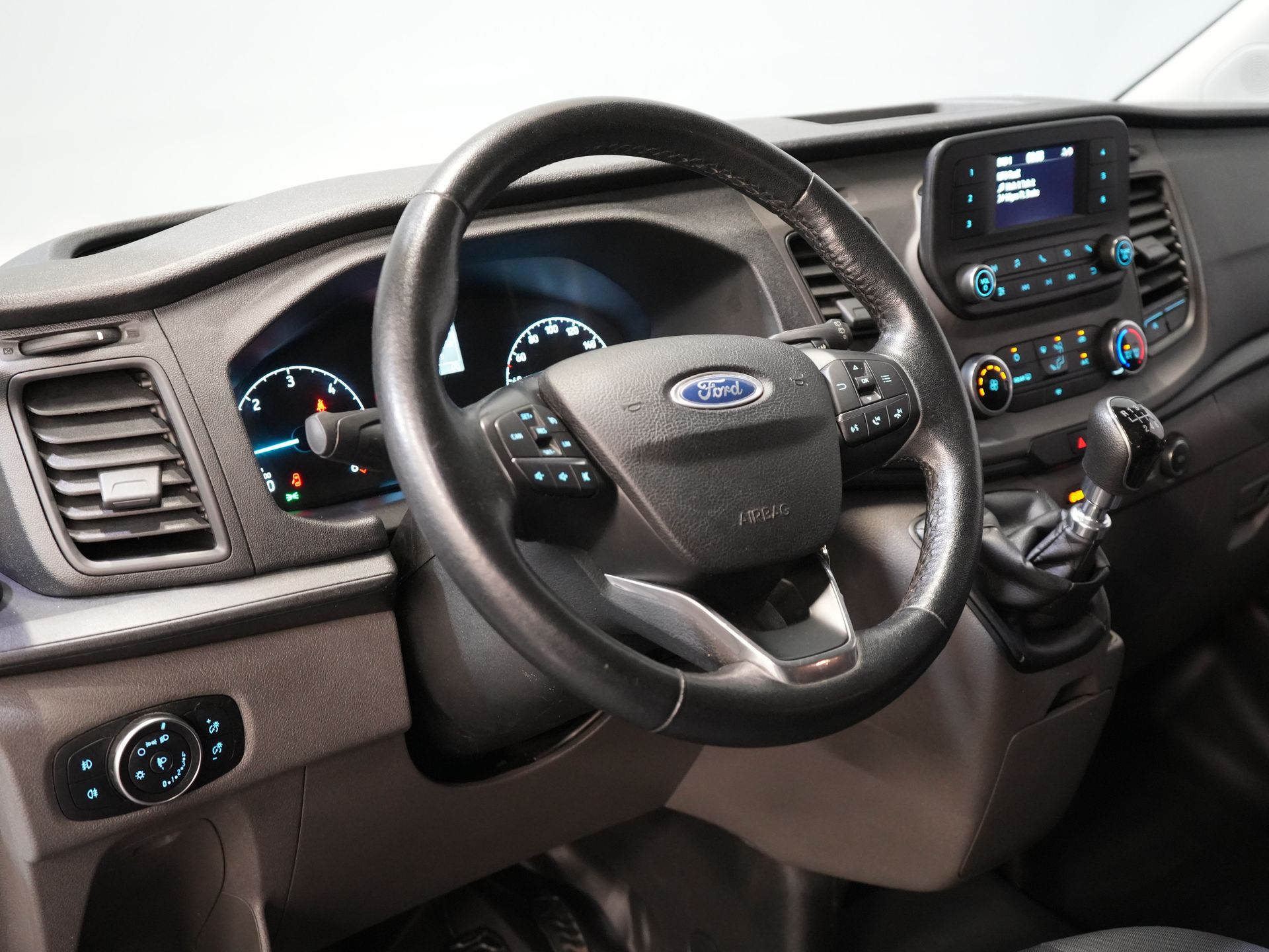 Ford Transit Custom Passenger Transport Tourneo 2.0 TDCI €.... incl. TVA/BPM Trend Combi/ Combi/ 9 Person/ 9 P/ Cruise/ PDC/ Airco