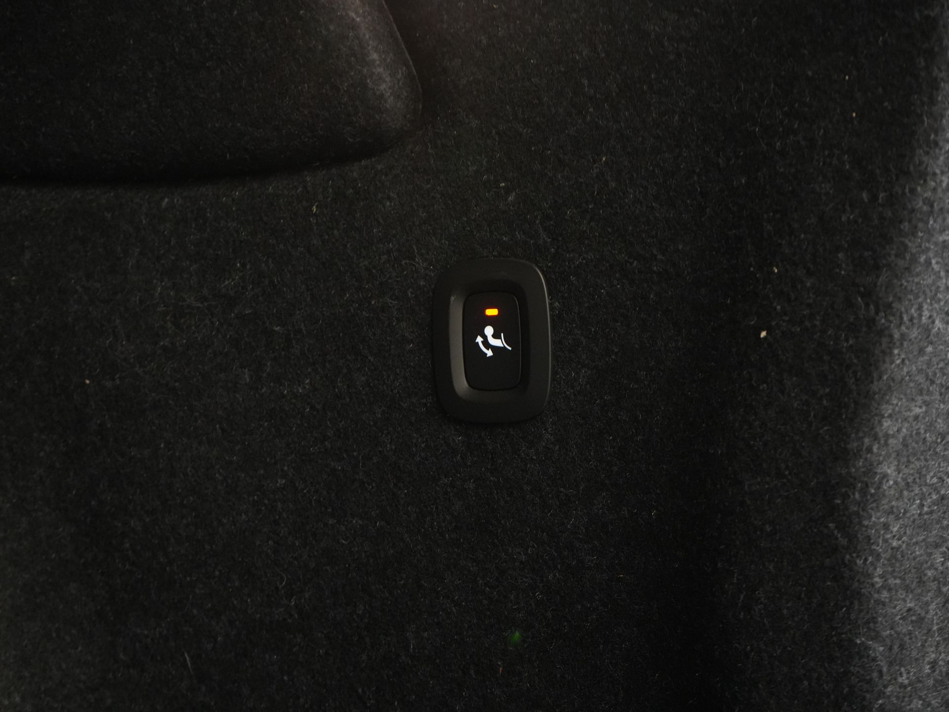 Volvo XC40 SUV 1.5 PHEV Ultimate Bright Pano/ Leather/ Harman & Kardon/ Mem.seat/ Elek.Towbar/ Adapt.cruise/ LED/ Seatverw./ Steeringw./ Elek.