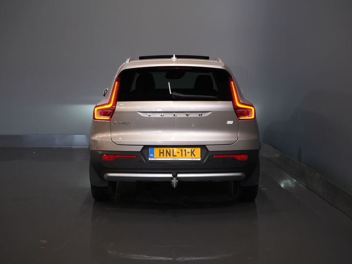 Volvo XC40 SUV 1.5 PHEV Ultimate Bright Pano/ Leather/ Harman & Kardon/ Mem.seat/ Elek.Towbar/ Adapt.cruise/ LED/ Seatverw./ Steeringw./ Elek.