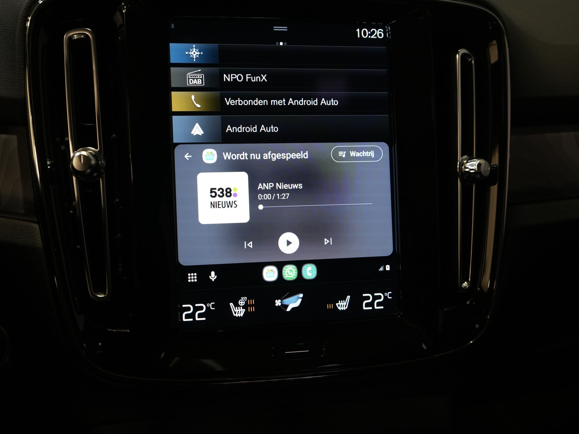 Volvo XC40 SUV 1.5 PHEV Ultimate Bright Pano/ Leather/ Harman & Kardon/ Mem.seat/ Elek.Towbar/ Adapt.cruise/ LED/ Seatverw./ Steeringw./ Elek.