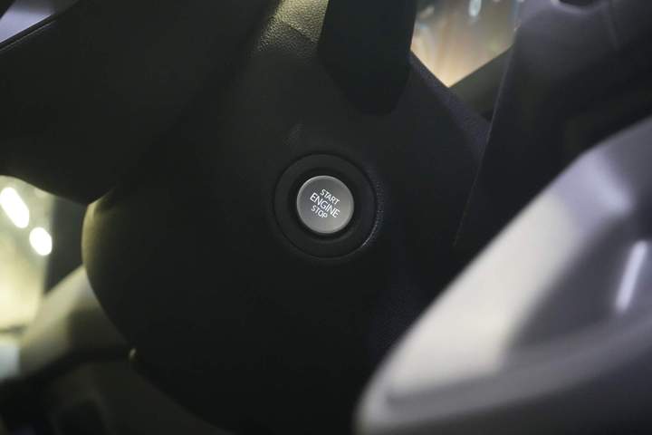 Volkswagen Crafter Van 35 2.0 TDI 140 hp DSG Aut. L3H3 BPM FREE! LED/ Virtuelles Cockpit/ Kamera/ Cruise/ Carplay/ Gev.Stoel