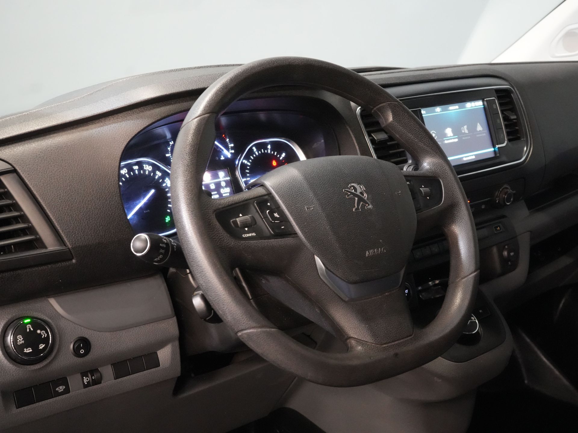 Peugeot Expert Van 2.0 HDI Aut. 180 CP L3 BPM GRATUIT! 2x Elek.Schuif./ Alarmă III/ LMV/ Carplay/ PDC/ Navi/ Keyless/ Airco