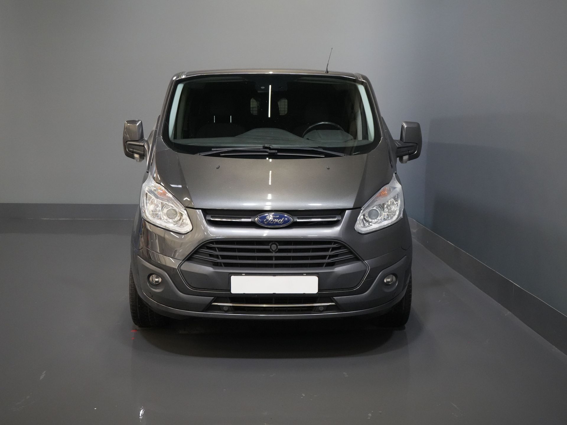 Ford Transit Custom Van 2.0 TDCI 170 CP E6 Aut. L2 Limited DC Double Cab BPM FREE 2x Ușă glisantă / Seatverw./ Navi / Cruise / Camera / PDC / cârlig de remorcare
