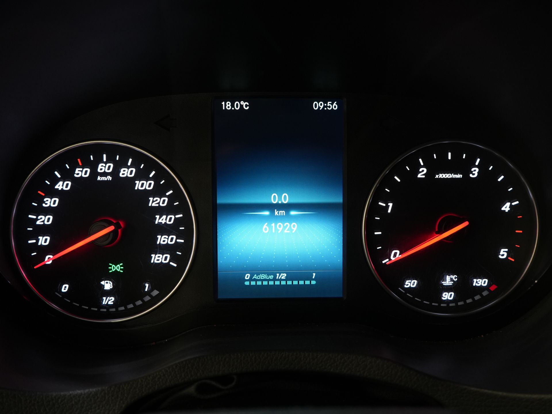 Mercedes-Benz Sprinter Van 316 2.2 CDI L3H2 LED/ 10.25” MBUX/ Gev.Stoel/ Carplay/ Sidebars/ Cruise/ Camera/ Navi/ Towbar/ Airco