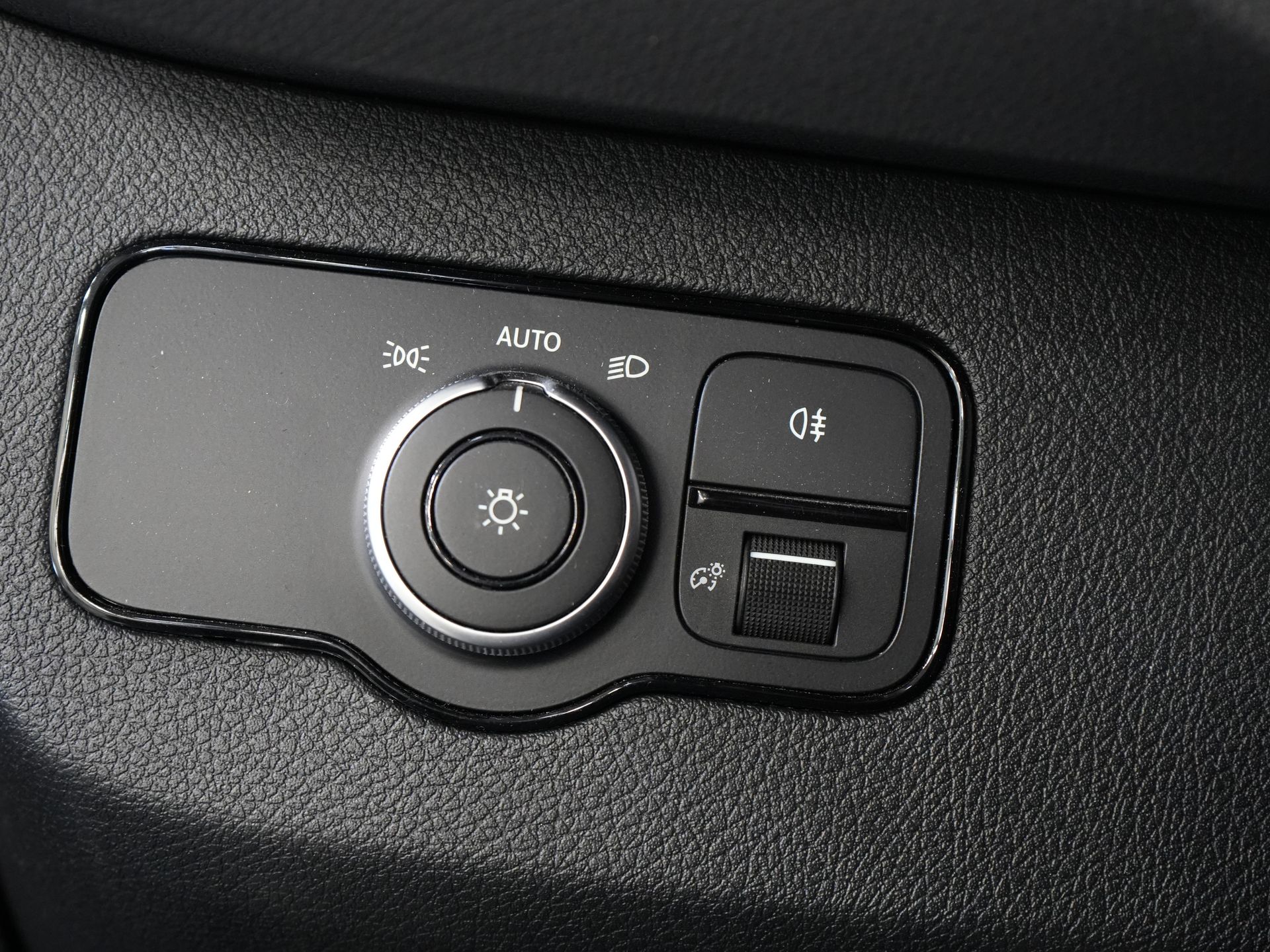 Mercedes-Benz Sprinter Van 316 2.2 CDI L3H2 LED/ 10.25” MBUX/ Gev.Stoel/ Carplay/ Sidebars/ Cruise/ Camera/ Navi/ Towbar/ Airco