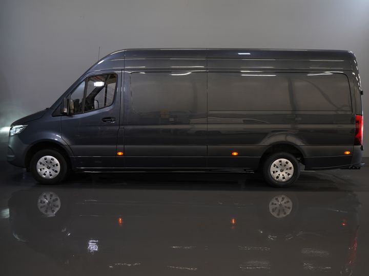 Mercedes-Benz Sprinter Van 316 2.2 CDI L3H2 LED/ 10.25” MBUX/ Gev.Stoel/ Carplay/ Sidebars/ Cruise/ Camera/ Navi/ Towbar/ Airco