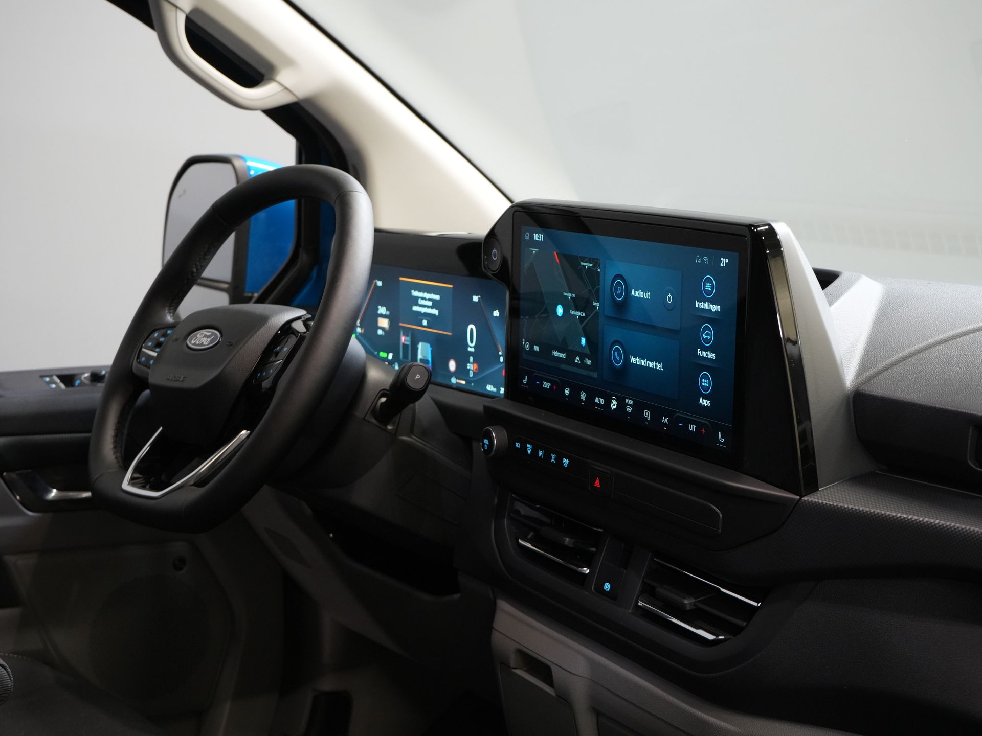 Ford E-Transit Custom Van 218 к.с. 330 км WLTP L2 Limited B&O/ Adapt.Cruise/ Elek.Фаркоп/ Підігрів підставки/ Seatverv./ Steeringverv./ Carplay/ Navi/ 360.Camera/ 