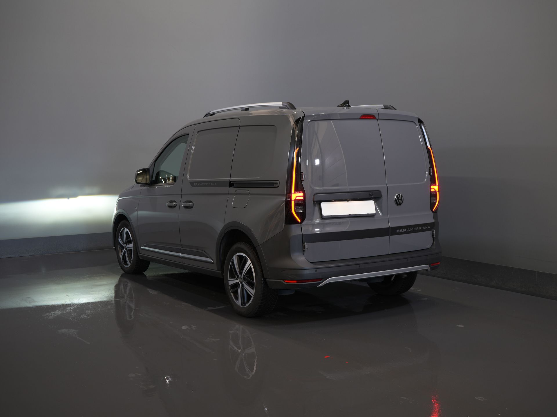 Volkswagen Caddy Cargo Фургон 2.0 TDI 125 к.с. DSG Aut. PanAmericana Без ПДВ! 2x Розсувні двері/ LED/ Адаптивний круїз-контроль/ VC/ Камера/ PDC