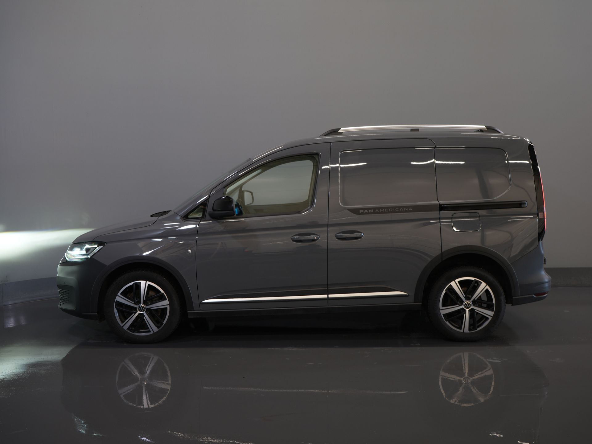 Volkswagen Caddy Cargo Фургон 2.0 TDI 125 к.с. DSG Aut. PanAmericana Без ПДВ! 2x Розсувні двері/ LED/ Адаптивний круїз-контроль/ VC/ Камера/ PDC