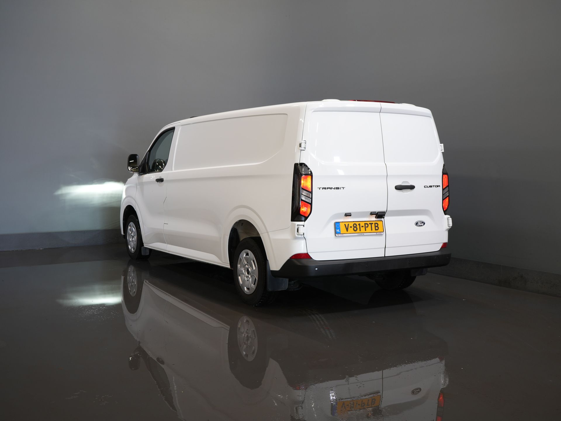 Ford Transit Custom Bestelbus 2.0 TDCI L2 Trend LED/ Carplay/ Camera/ Climate/ PDC/ Cruise/ DAB