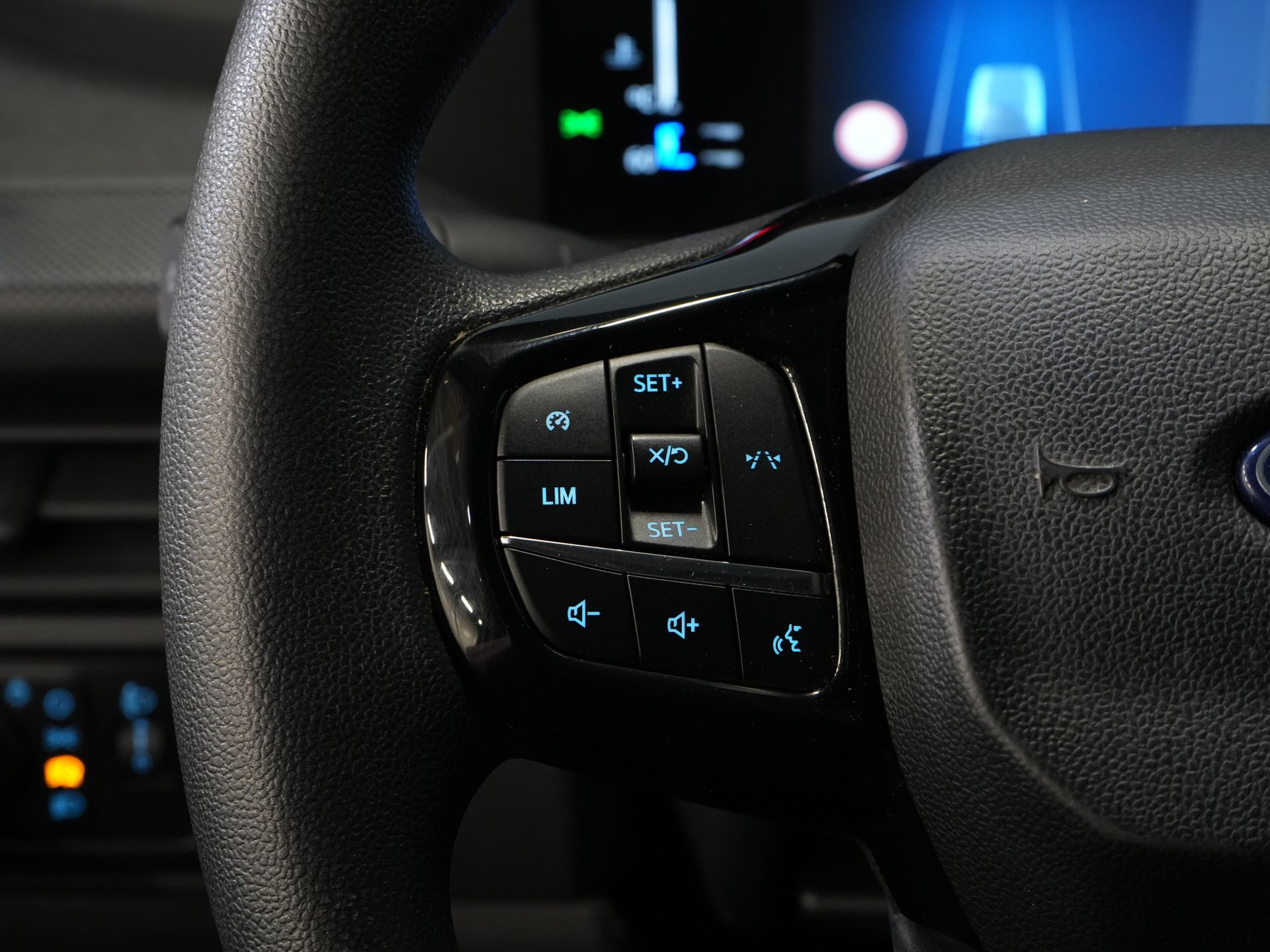 Ford Transit Custom Bestelbus 2.0 TDCI L2 Trend LED/ Carplay/ Camera/ Climate/ PDC/ Cruise/ DAB