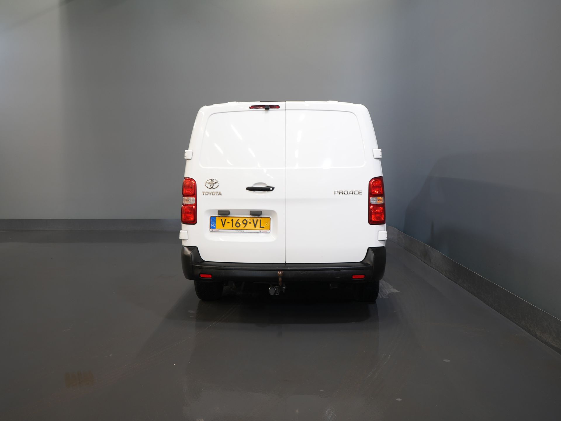 Toyota ProAce Worker Van 1.6 L3 Cruise/ Airco/ Camera/ Towbar/ Sidebars