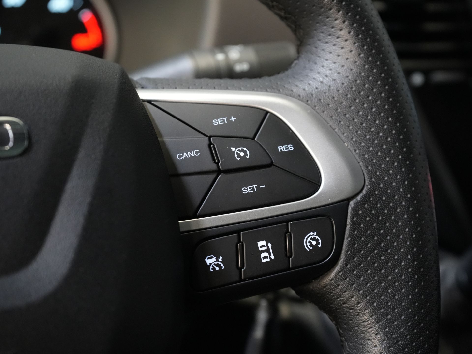 Iveco Daily Van 35S21HV 3.0 180 CP Aut. L2H3 LED/ 3.5t Trekverm./ Adapt.Cruise/ Carplay/ Gev.Stoel./ Clima/ Navi/ Camera/ Towbar