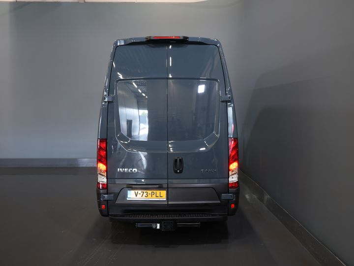 Iveco Daily Van 35S21HV 3.0 180 CP Aut. L2H3 LED/ 3.5t Trekverm./ Adapt.Cruise/ Carplay/ Gev.Stoel./ Clima/ Navi/ Camera/ Towbar
