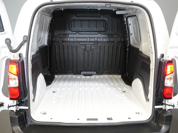 Peugeot e-Partner Van 50 кВт-год 336 км WLTP Швидка зарядка/ Тепловий насос/ Адапт.круїз/ Віртуальний кокпіт/ Рульове управління/ Carplay/ Камера 360/ Підлоговий обігрівач/ Клімат/ 