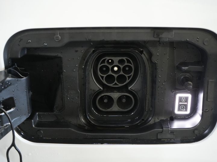 Peugeot e-Partner Van 50 кВт-год 336 км WLTP Швидка зарядка/ Тепловий насос/ Адапт.круїз/ Віртуальний кокпіт/ Рульове управління/ Carplay/ Камера 360/ Підлоговий обігрівач/ Клімат/ 