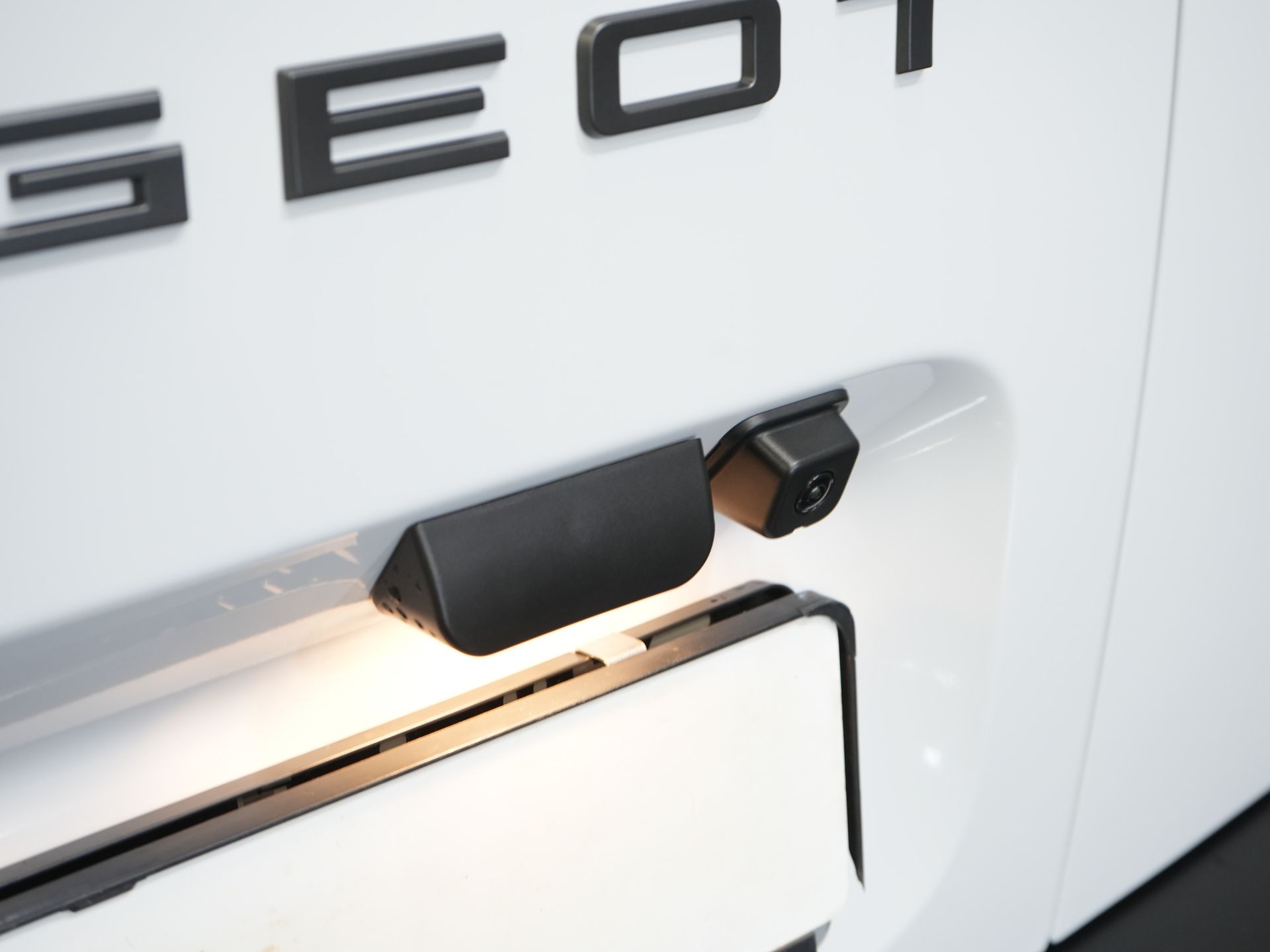 Peugeot e-Partner Van 50 кВт-год 336 км WLTP Швидка зарядка/ Тепловий насос/ Адапт.круїз/ Віртуальний кокпіт/ Рульове управління/ Carplay/ Камера 360/ Підлоговий обігрівач/ Клімат/ 