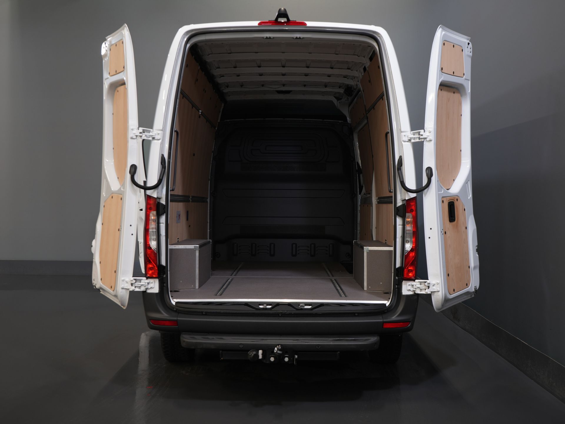 Mercedes-Benz Sprinter Van 317 CDI Aut. L2H2 BPM FREE! Carplay/ Gev.Stoel/ 270 Gr.Deuren/ Stoelverw./ Navi/ Camera/ PDC/ Cruise/ DAB