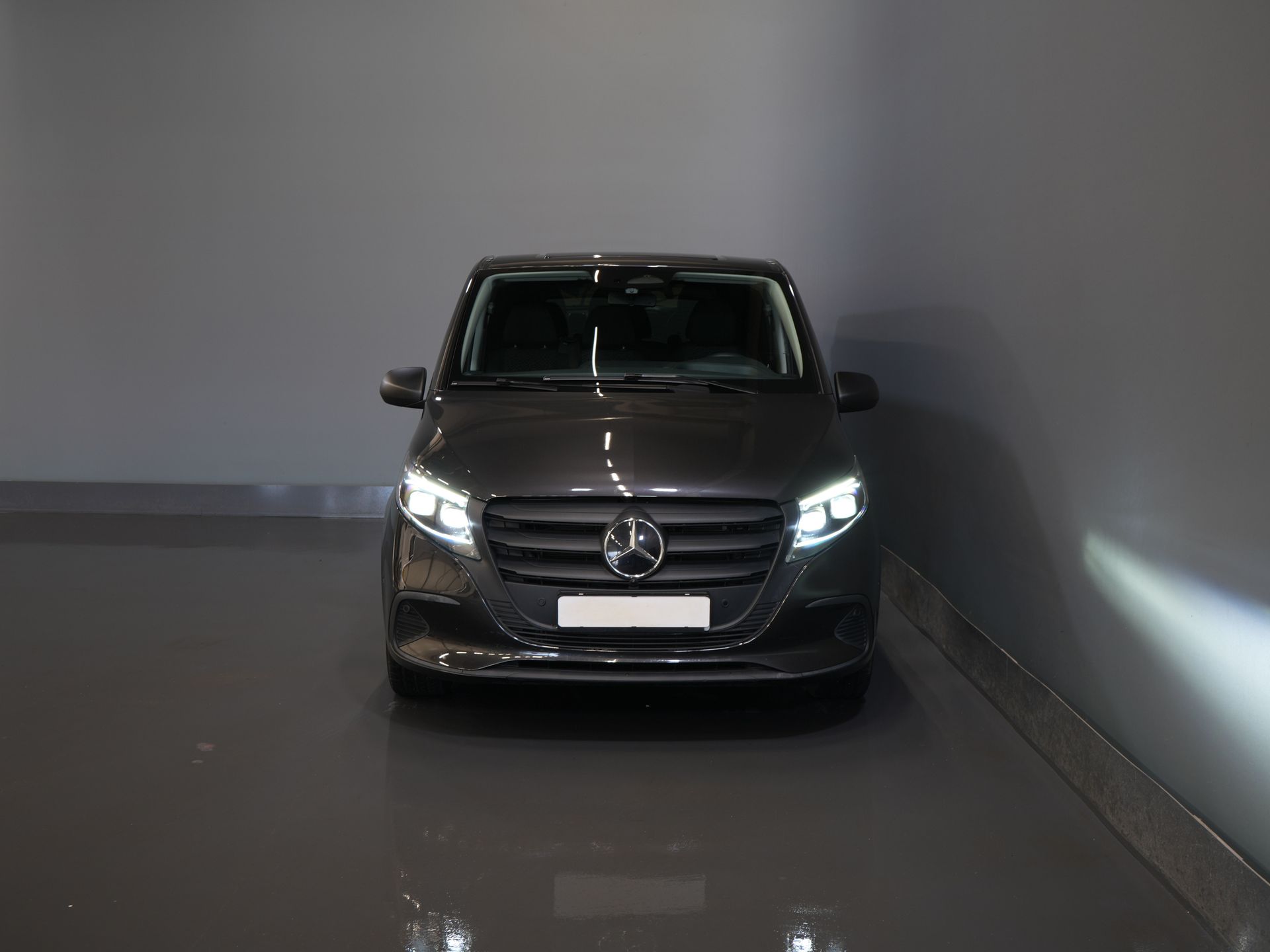 Mercedes-Benz Vito Bestelbus 116 CDI Aut. L3 DC Dubbel Cabine BPM VRIJ! 6 Pers./ 2xSchuifdeur/ LED/ Stoelverw./ 270Gr. Deuren/ Carplay/ Camera/ Cruise/ Trekh