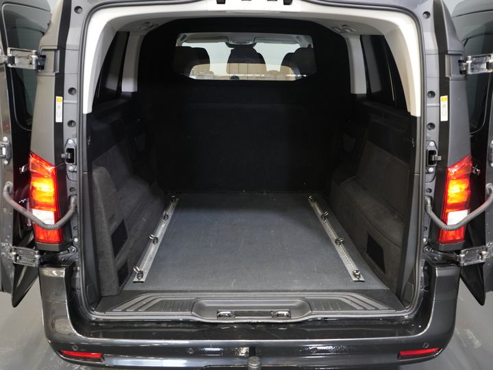 Mercedes-Benz Vito Bestelbus 116 CDI Aut. L3 DC Dubbel Cabine BPM VRIJ! 6 Pers./ 2xSchuifdeur/ LED/ Stoelverw./ 270Gr. Deuren/ Carplay/ Camera/ Cruise/ Trekh