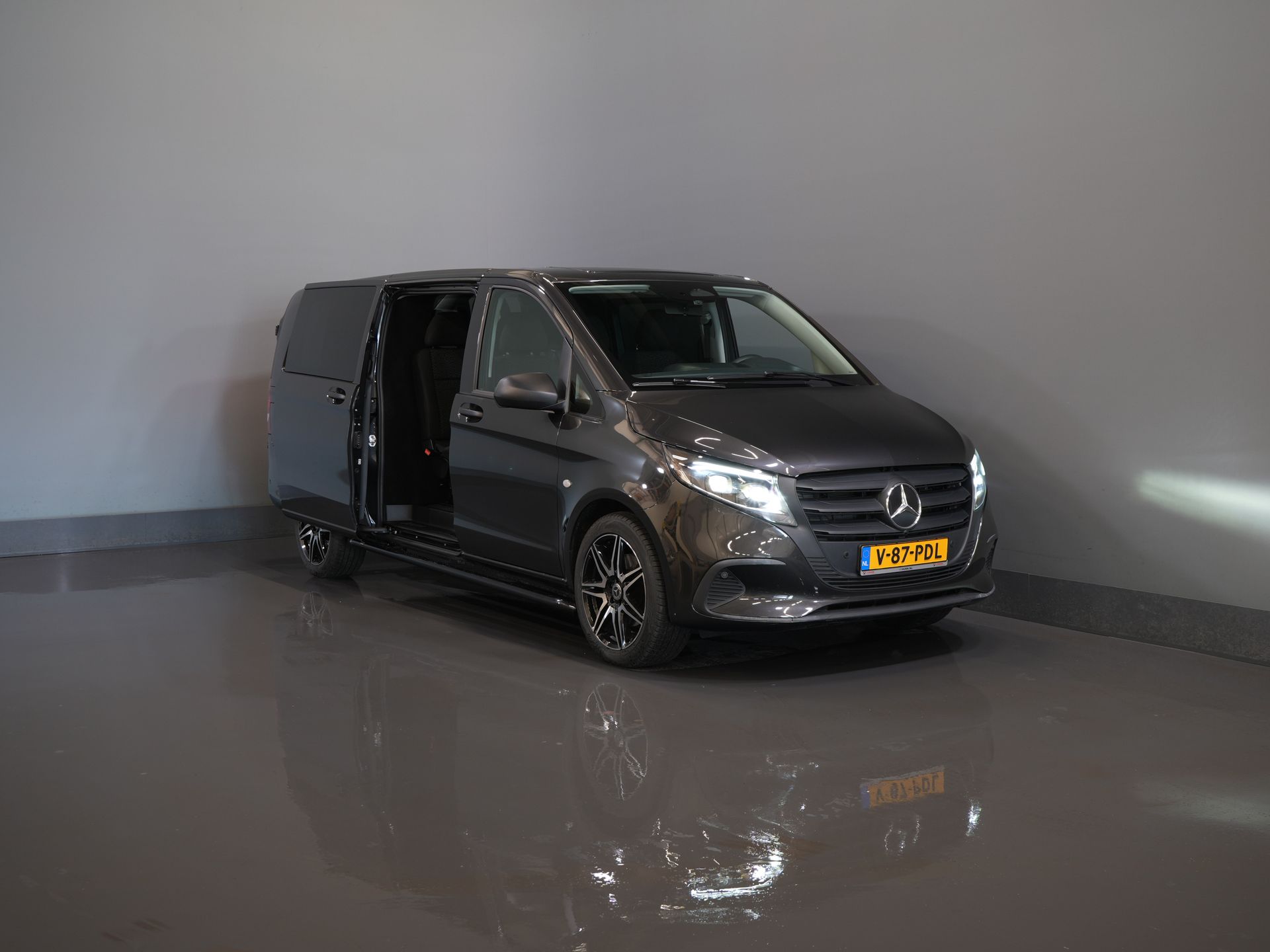Mercedes-Benz Vito Van 116 CDI Aut. L3 DC Double Cab BPM FREE! 6 Pers./ 2xUși glisante/ Bare laterale/ LED/ 19