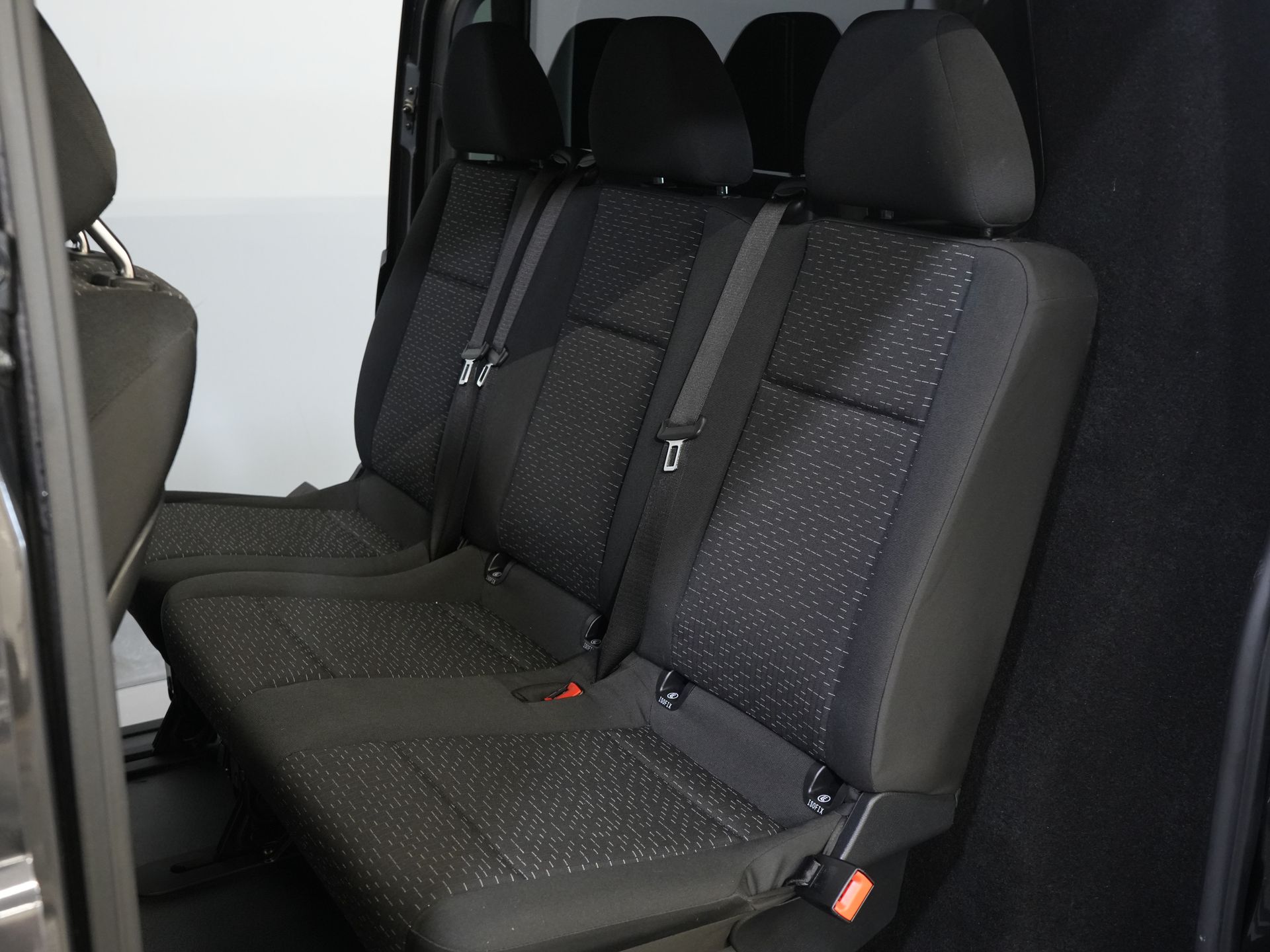 Mercedes-Benz Vito Bestelbus 116 CDI Aut. L3 DC Dubbel Cabine BPM VRIJ! 6 Pers./ 2xSchuifdeur/ LED/ Stoelverw./ 270Gr. Deuren/ Carplay/ Camera/ Cruise/ Trekh