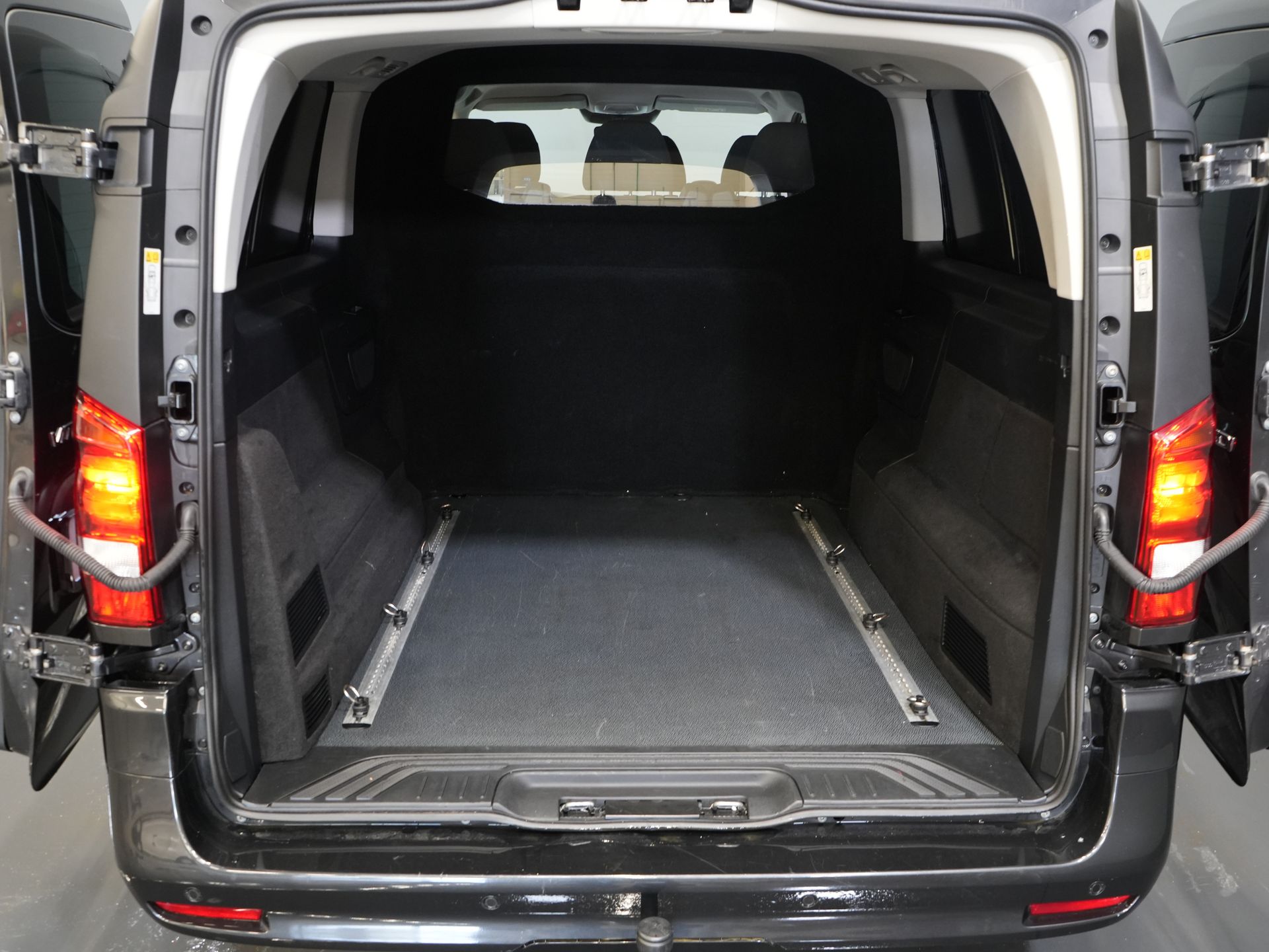 Mercedes-Benz Vito Van 116 CDI Aut. L3 DC Double Cab BPM FREE! 6 Pers./ 2xUși glisante/ Bare laterale/ LED/ 19