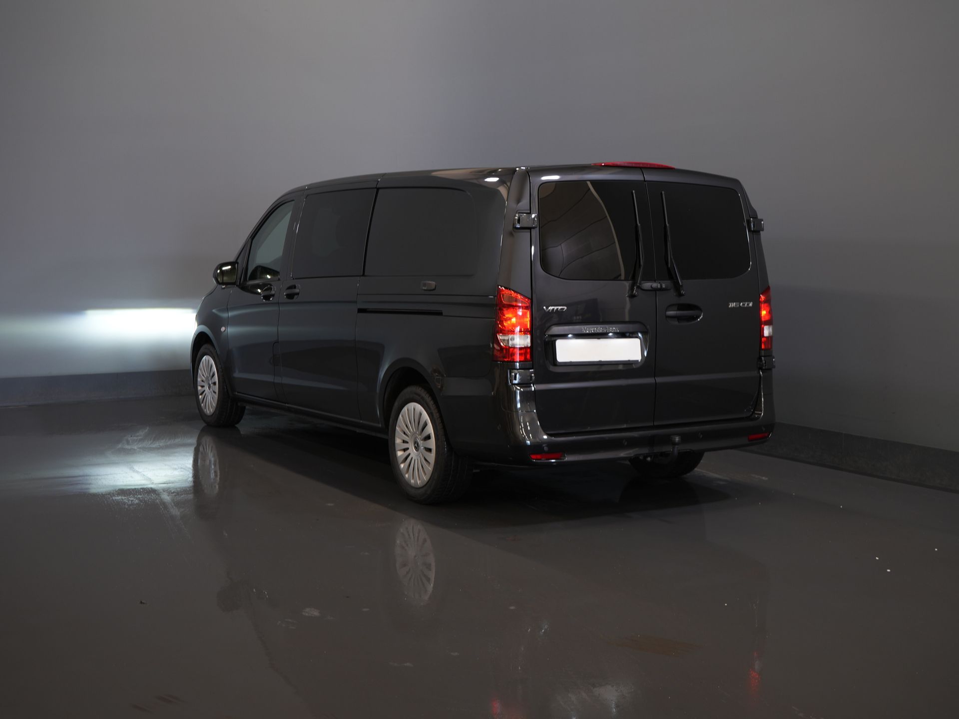 Mercedes-Benz Vito Bestelbus 116 CDI Aut. L3 DC Dubbel Cabine BPM VRIJ! 6 Pers./ 2xSchuifdeur/ LED/ Stoelverw./ 270Gr. Deuren/ Carplay/ Camera/ Cruise/ Trekh