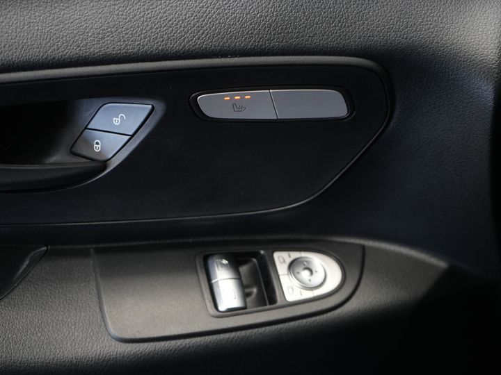 Mercedes-Benz Vito Van 116 CDI Aut. L3 DC Double Cab BPM FREE! 6 Pers./ 2xUși glisante/ Bare laterale/ LED/ 19