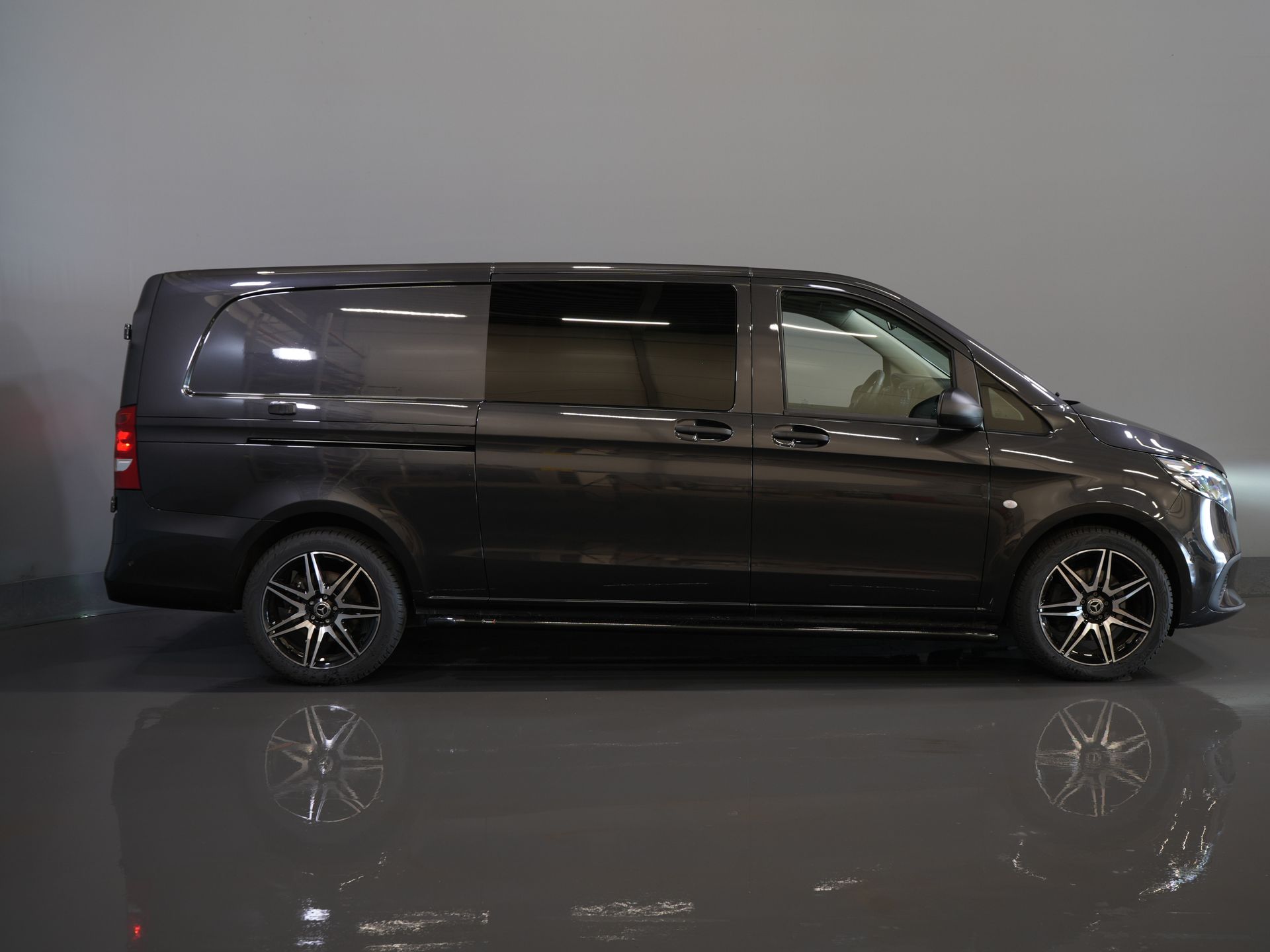 Mercedes-Benz Vito Van 116 CDI Aut. L3 DC Double Cab BPM FREE! 6 Pers./ 2xUși glisante/ Bare laterale/ LED/ 19