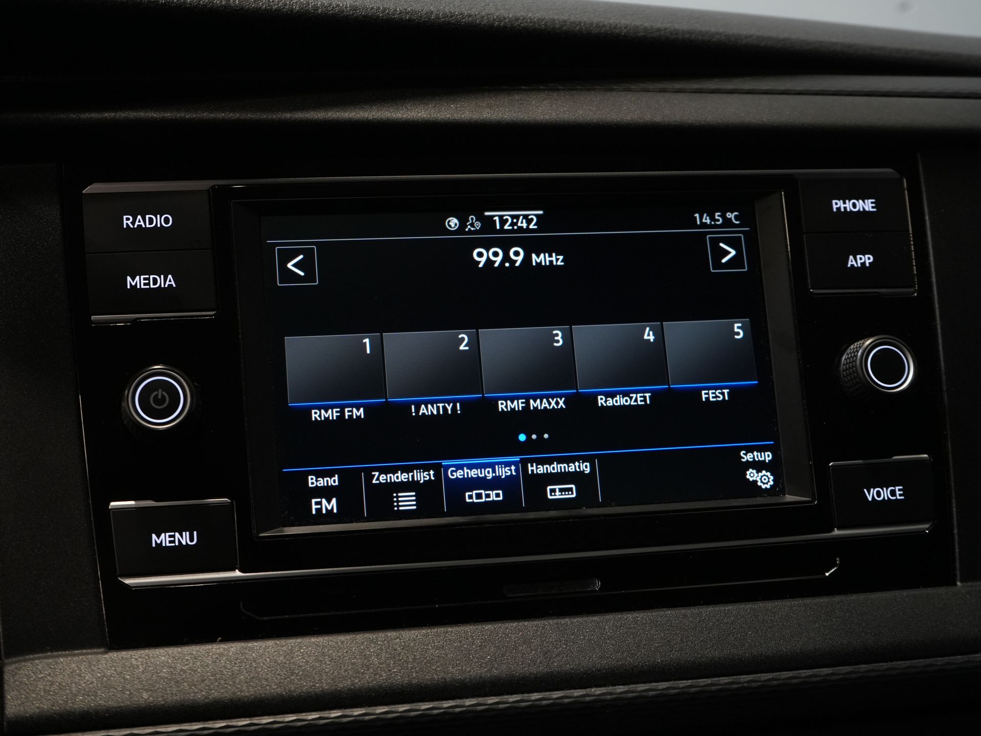 Volkswagen Transporter Bestelbus 2.0 TDI 150 pk DSG Aut. L2 LED/ Adapt.Cruise/ Carplay/ 2.5t Trekverm./ Airco/ Camera/ PDC